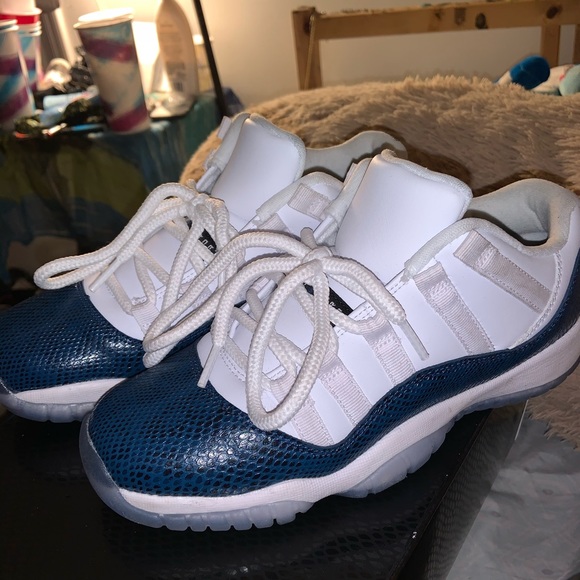 Air Jordan 11 retro low - Picture 2 of 4